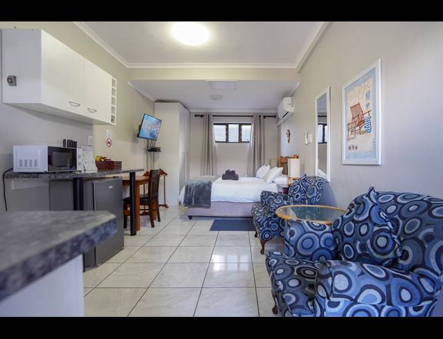 456M² GUESTHOUSE FOR SALE IN MELKBOSSTRAND CENTRAL